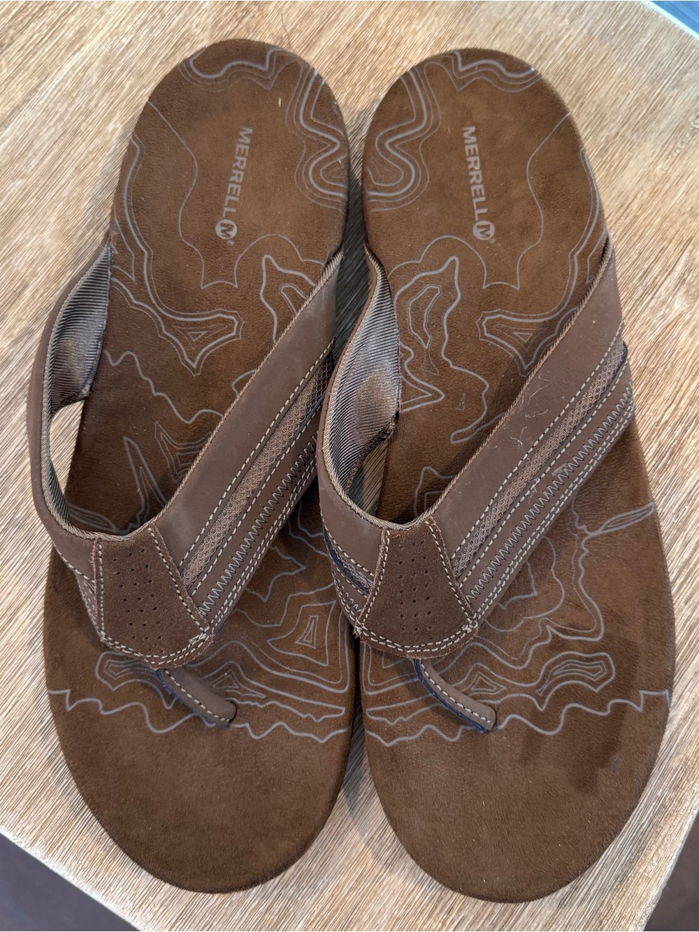 Merrell Men’s Air Cushion Leather Flip Flops Brown Comfort Sandals Size 14 NWOT